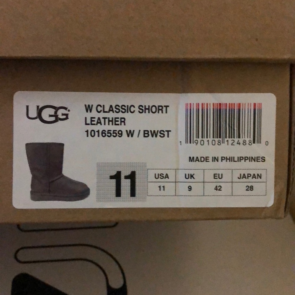 Ugg Classic Short Leather